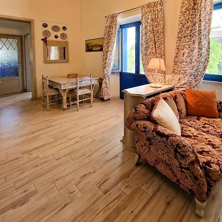 Apartment Pgs Immobiliare - Villino Marinella Indipendente Con Terrazza E Posto Auto Privato *
