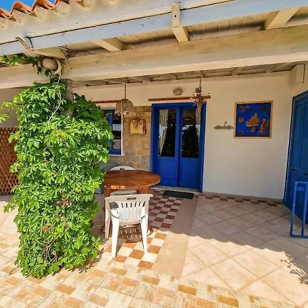 Laureliving Holiday Home Villino Marinella * 马达莱纳