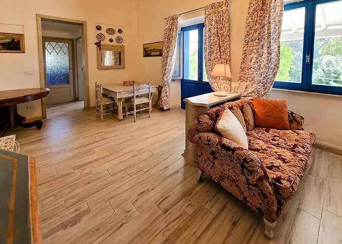 公寓 Laureliving Holiday Home Villino Marinella *
