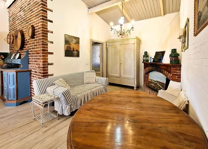 公寓 Laureliving Holiday Home Villino Marinella *